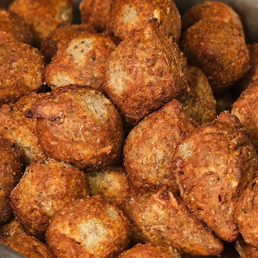 Bolinhos fritos crocantes